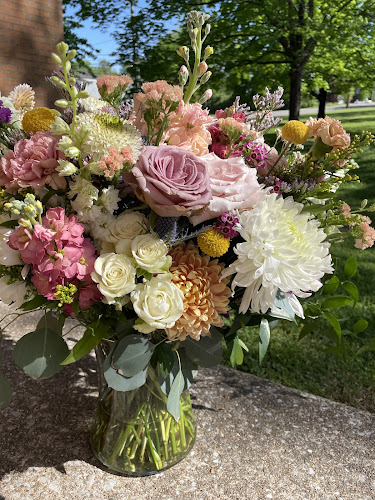 Amelias-Flowers.jpg