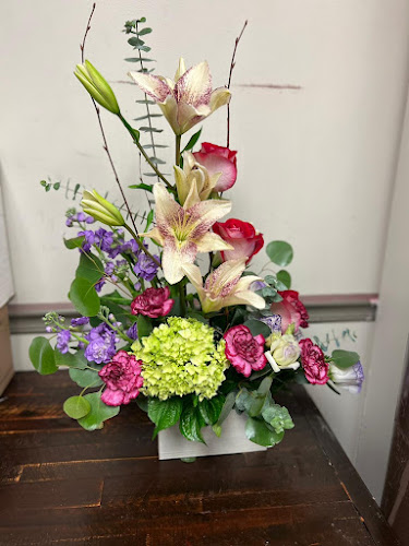 Art-and-flowers.jpg