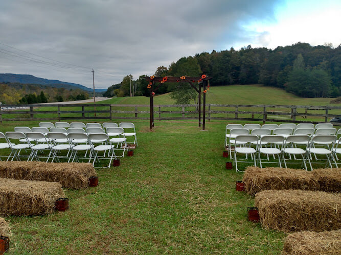 Bacon-Farms-Barn.jpg