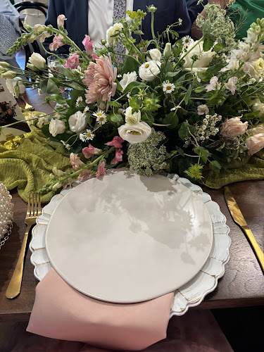 Beautiful-Things-Floral-and-Design.jpg