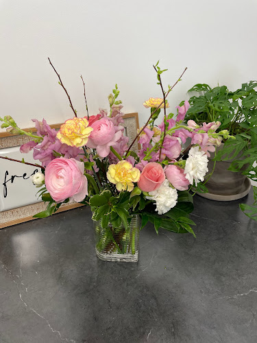 Branded-Blossom-Florist-and-Mercantile.jpg