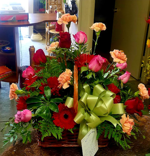 Creative-Touch-Florist.jpg