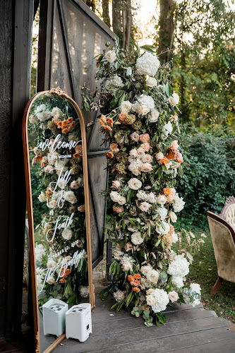 Elysian-Floral-Atelier.jpg