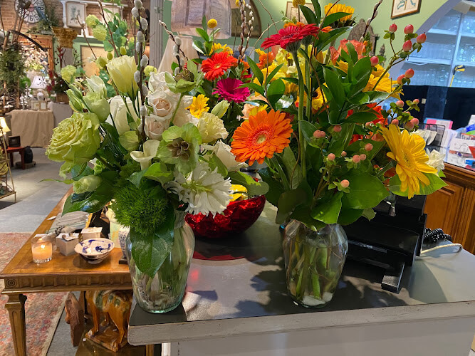 Flowers-By-Gil-And-Curt.jpg