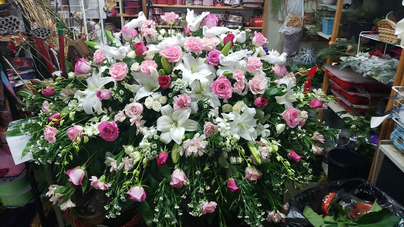 Flowers-and-Such.jpg