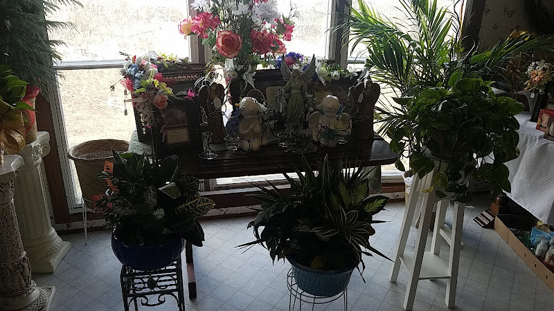 Gifts-From-the-Heart-Florist.jpg