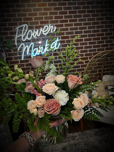 Gleason-Flower-Market-and-Gifts.jpg