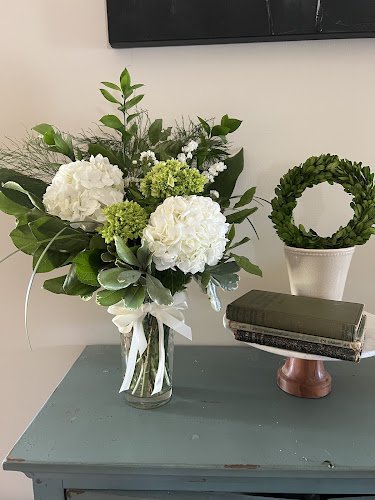 Gray-Sands-Floral-and-Gift-Boutique.jpg