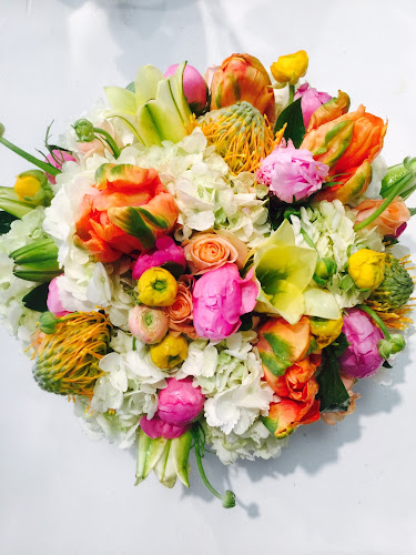 Gulchi-and-Gulchi-Flowers.jpg