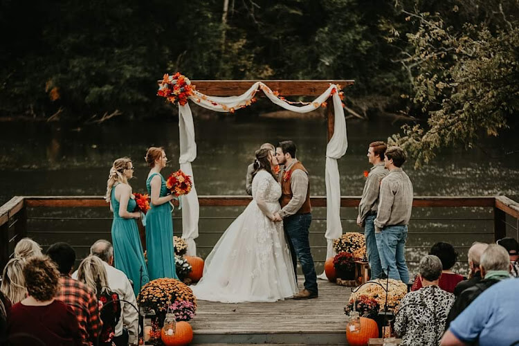 Hiwassee-Valley-Farm-Wedding-and-Event-Venue.jpg