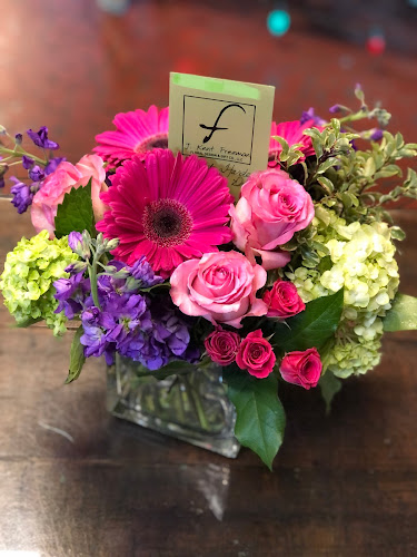 J-Kent-Freeman-Floral-Design-and-Gift-Co-LLC.jpg