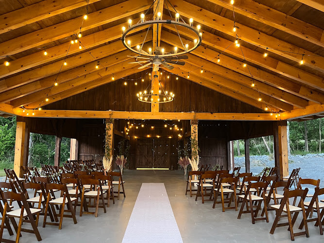 Jones-Farm-Venue-and-Cabins.jpg
