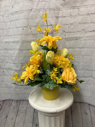 Russell-Family-Flowers-and-More.jpg