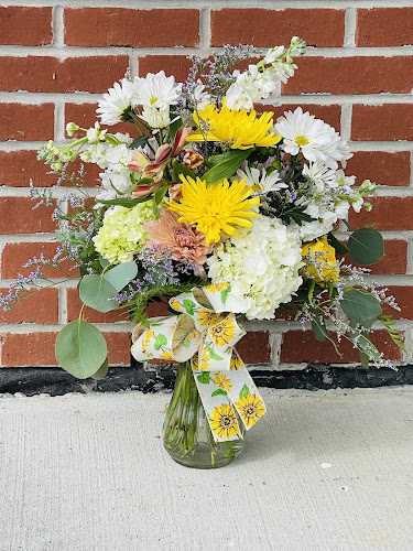 Southern-Pearl-Florist-Home-Decor-and-Gifts.jpg