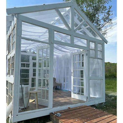 The-Glass-House-at-Seven-Springs.jpg