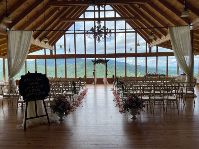 The-Lodge-at-Brothers-Cove.jpg