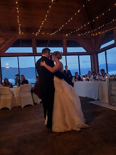 The-Sky-Venue-at-Almost-Heaven-Resort-and-Weddings.jpg