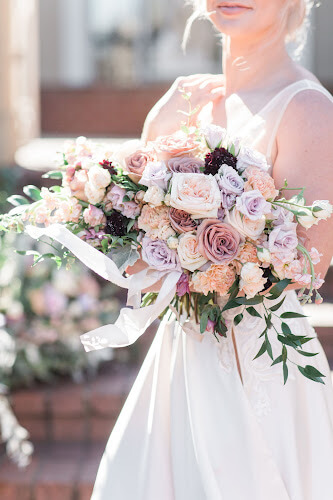 White-Blooms-Floral-Co.jpg